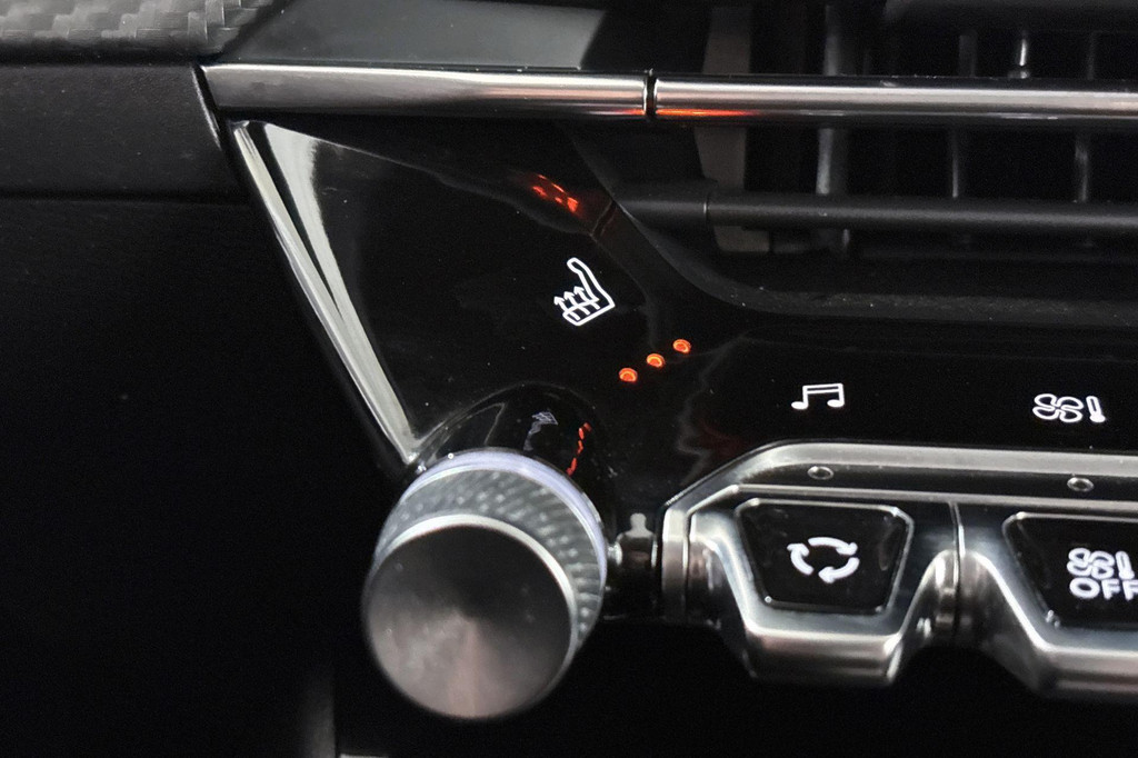 Peugeot e-2008 (L965ZT) met abonnement