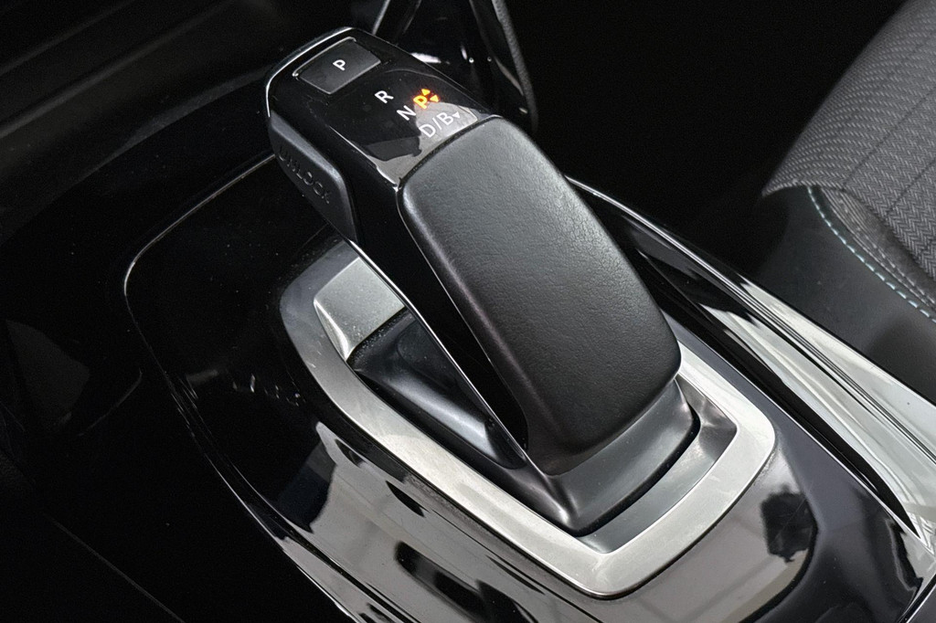 Peugeot e-2008 (L965ZT) met abonnement