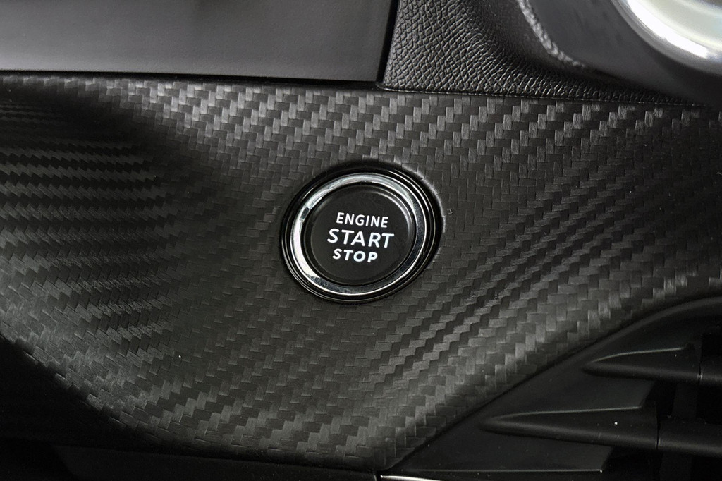 Peugeot e-2008 (L965ZT) met abonnement