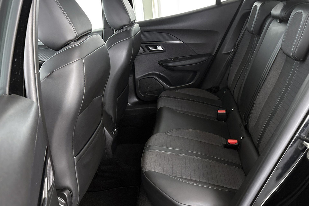 Peugeot e-2008 (L965ZT) met abonnement