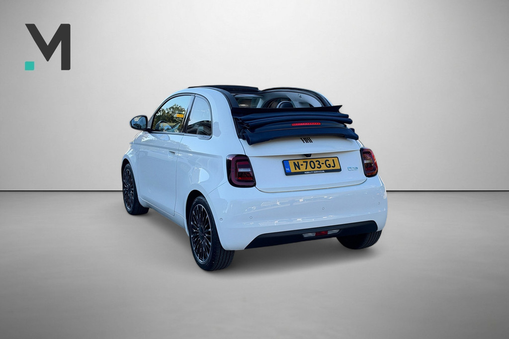 Fiat 500C (N703GJ) met abonnement