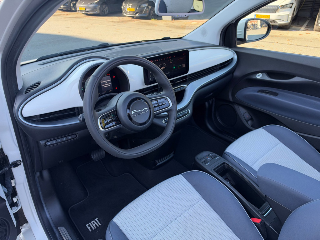 Fiat 500C (N703GJ) met abonnement