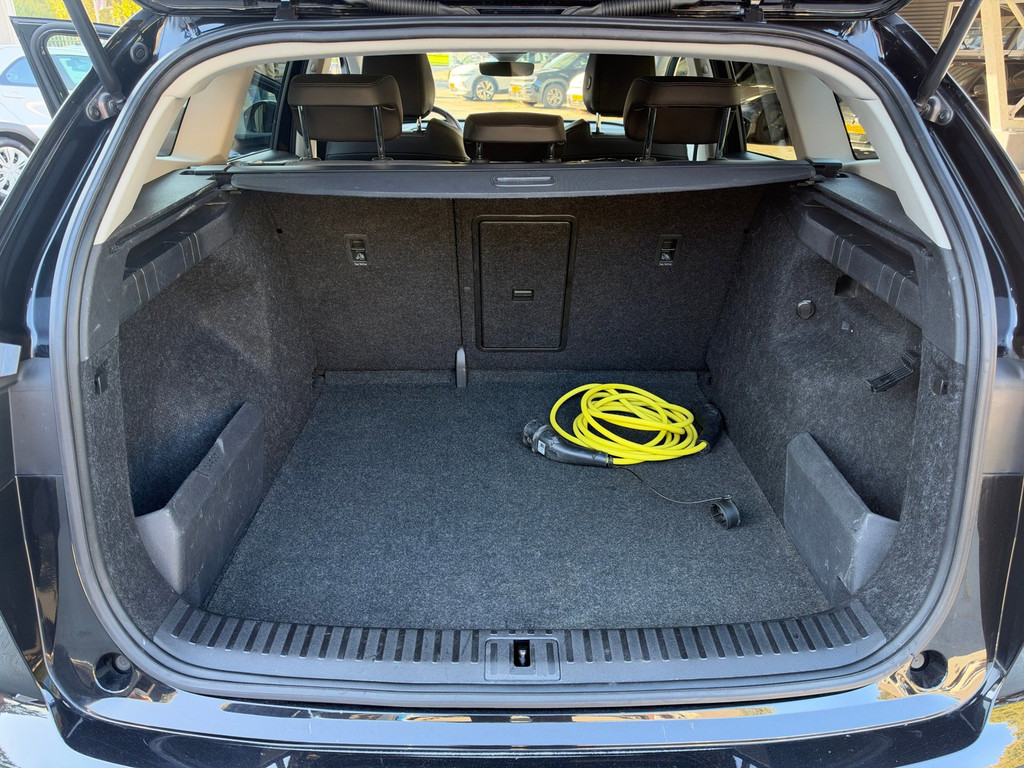 ŠKODA ENYAQ iV (Z635FZ) met abonnement