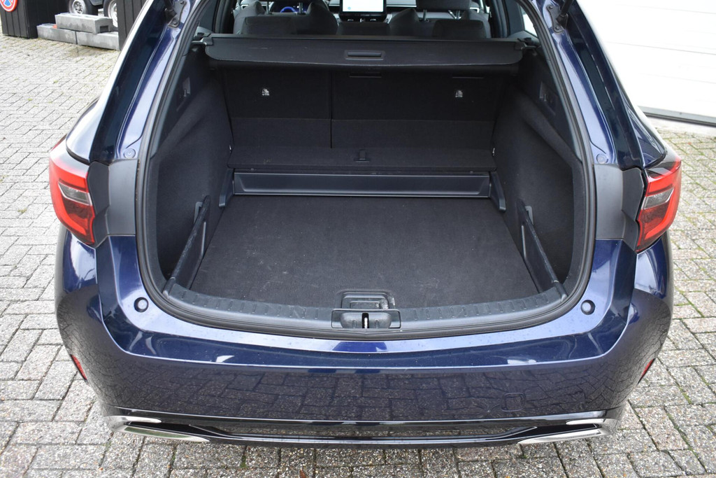 Toyota Corolla Touring Sports (T719BG) met abonnement