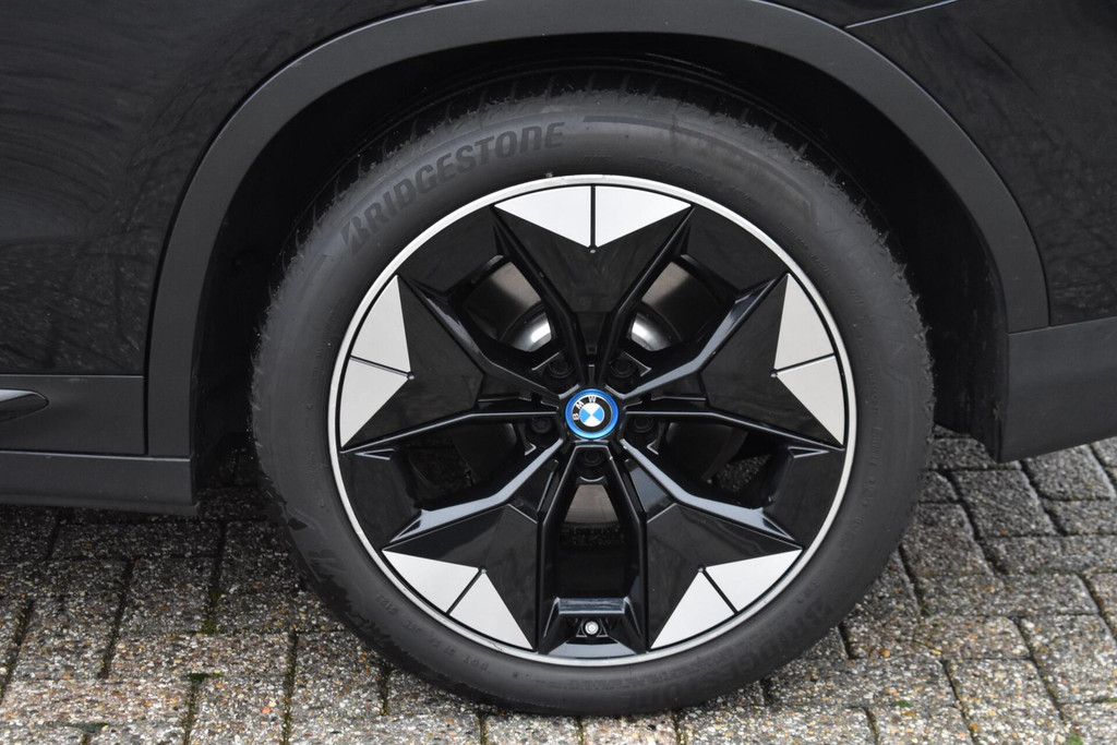 BMW iX3 (N810LS) met abonnement