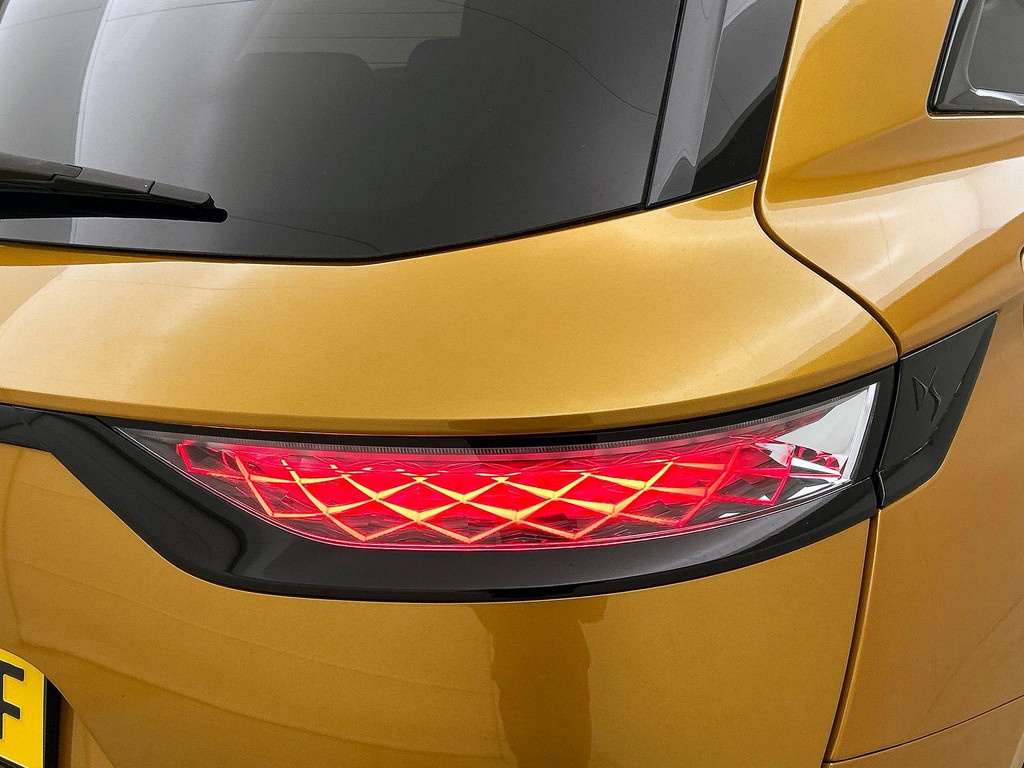 DS 7 Crossback (NBV80F) met abonnement