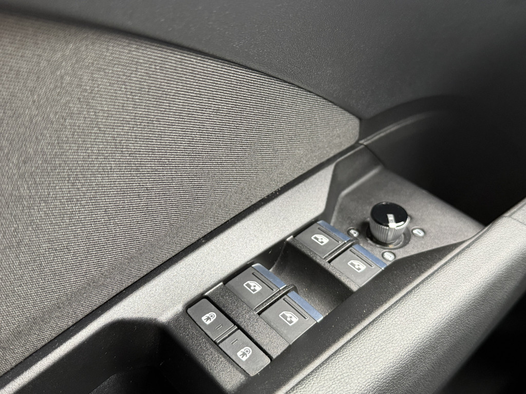 Audi Q4 e-tron (R810JJ) met abonnement
