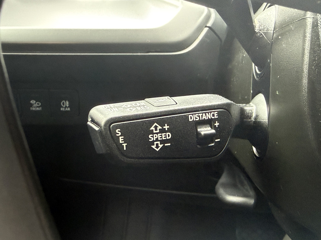 Audi Q4 e-tron (R810JJ) met abonnement
