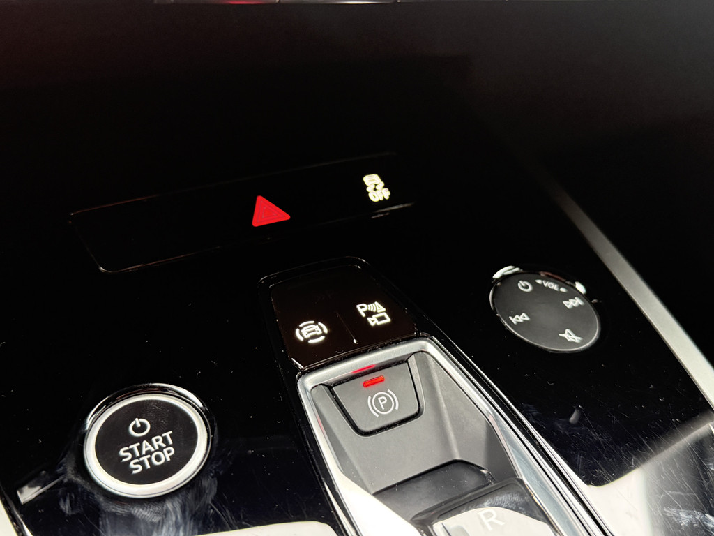Audi Q4 e-tron (R810JJ) met abonnement