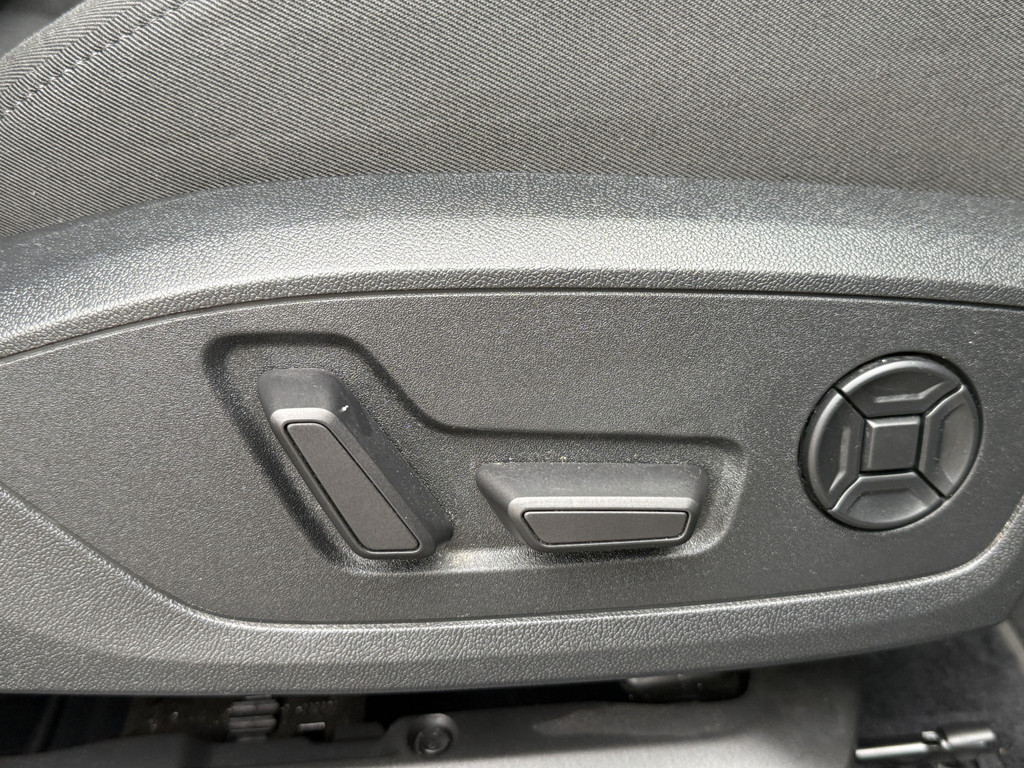Audi Q4 e-tron (R810JJ) met abonnement