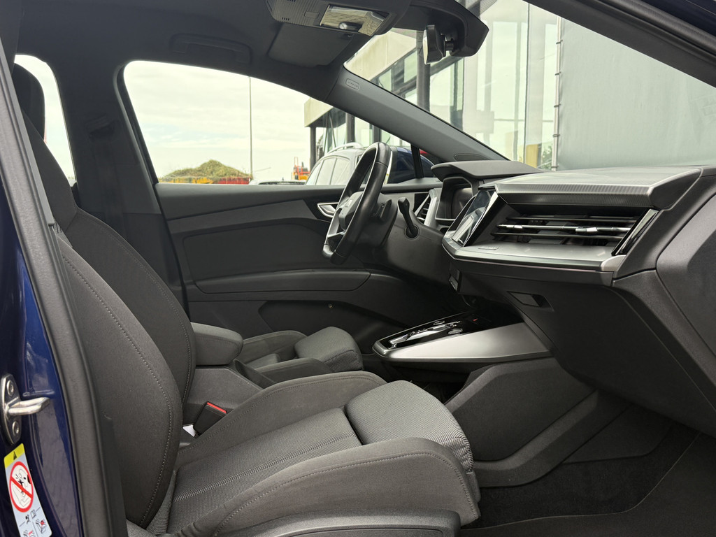 Audi Q4 e-tron (R810JJ) met abonnement
