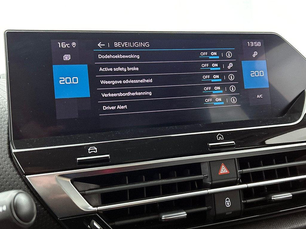 Citroën C4 (NDF50Z) met abonnement