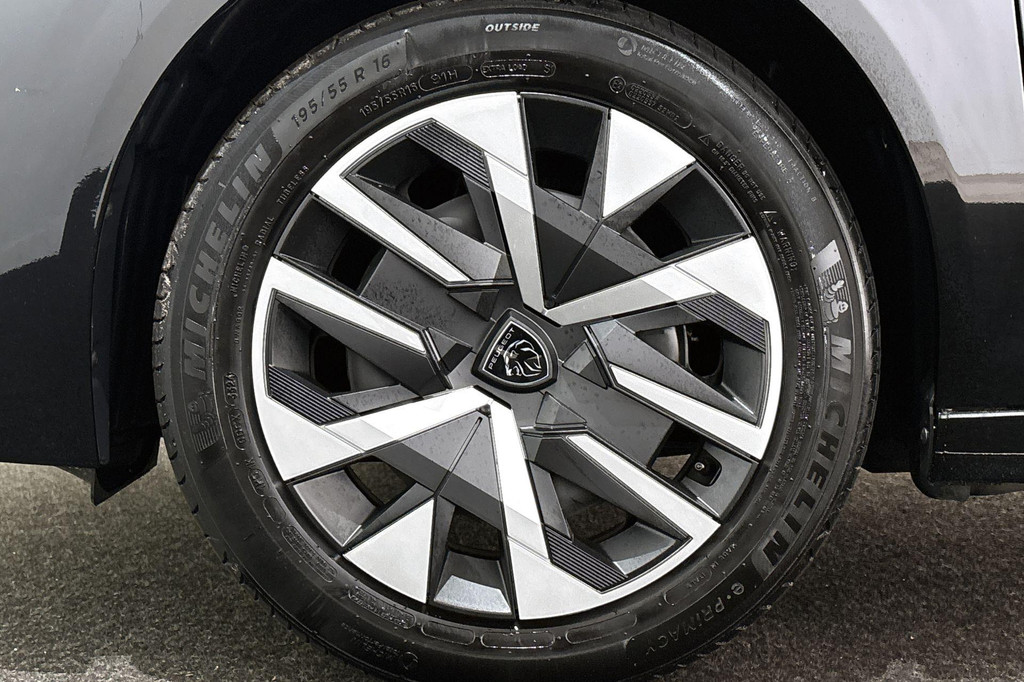 Peugeot 208 (HLG69F) met abonnement