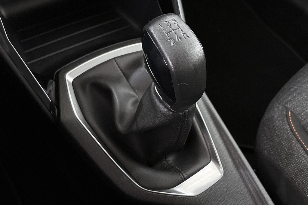 Peugeot 208 (HLG69F) met abonnement