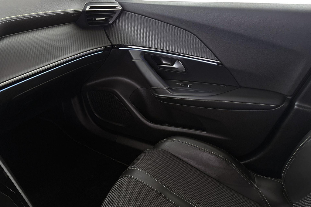 Peugeot 2008 (GVR85S) met abonnement
