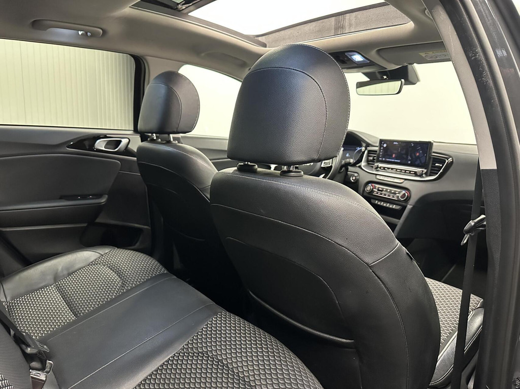 Kia Ceed Sportswagon (X361PV) met abonnement