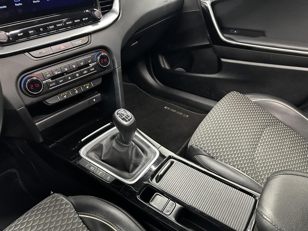 Kia Ceed Sportswagon (X361PV) met abonnement
