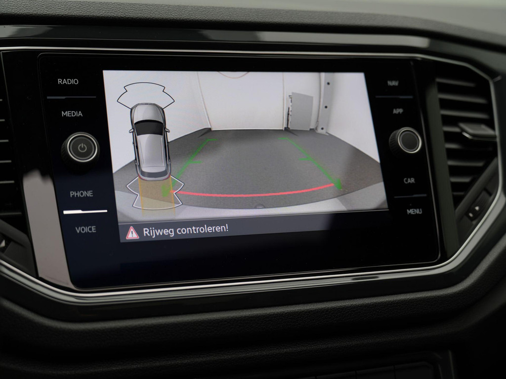 Volkswagen T-Roc (K303ZR) met abonnement