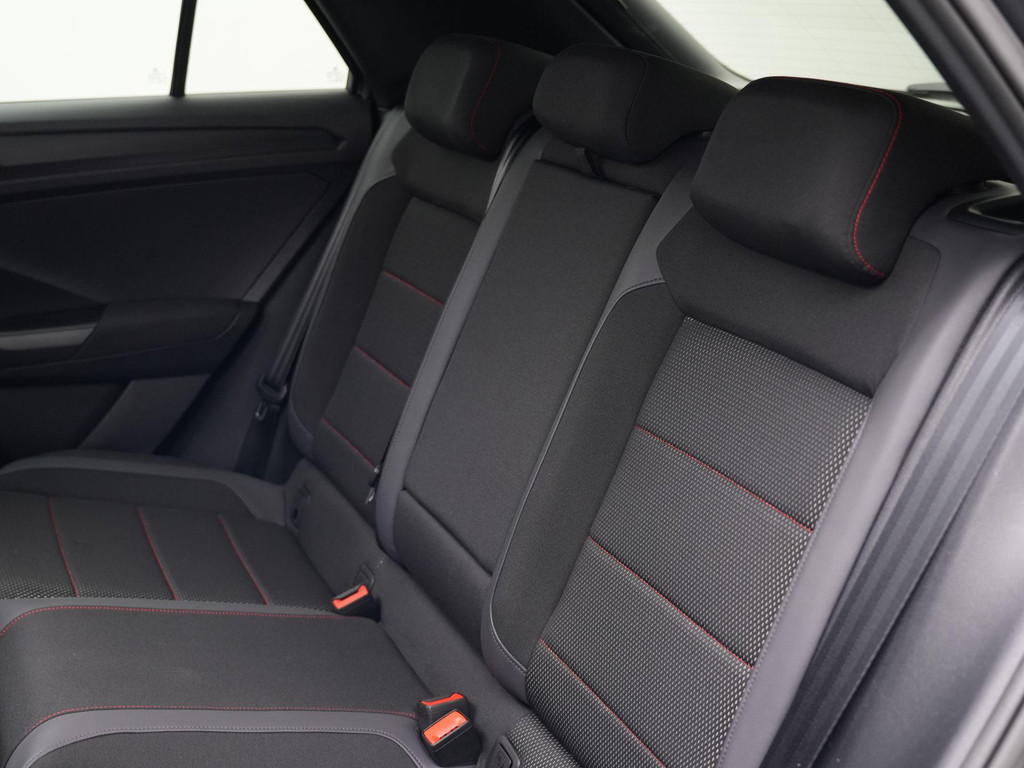 Volkswagen T-Roc (K303ZR) met abonnement
