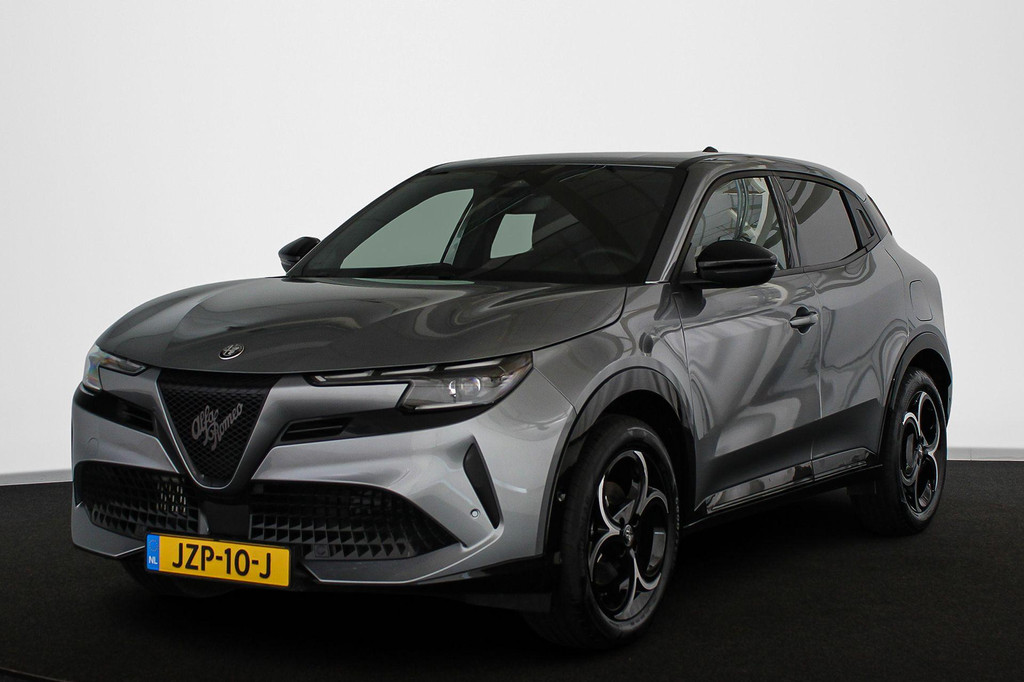 Alfa Romeo Junior (JZP10J) met abonnement