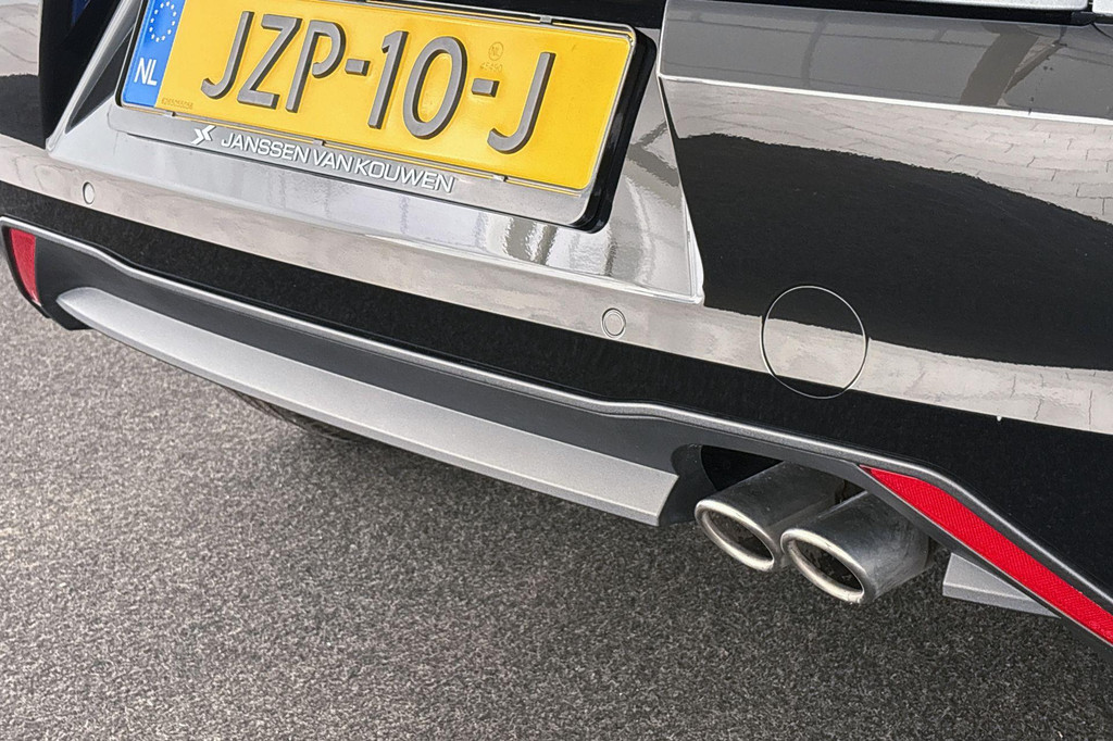 Alfa Romeo Junior (JZP10J) met abonnement