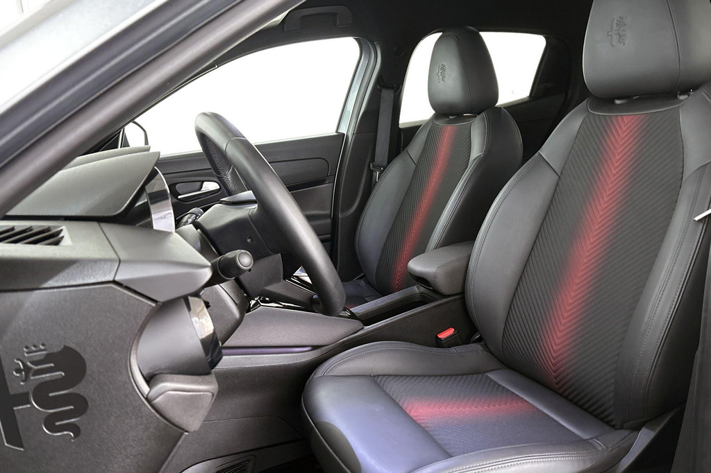 Alfa Romeo Junior (JZP10J) met abonnement