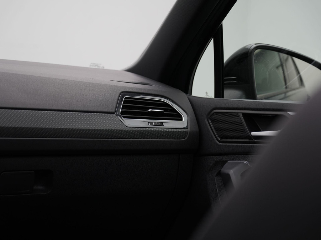 Volkswagen Tiguan (HTT65J) met abonnement