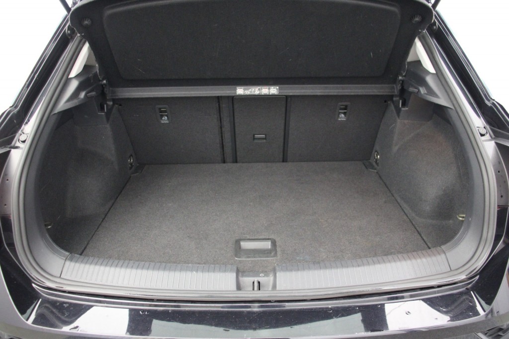 Volkswagen T-Roc (N230BL) met abonnement