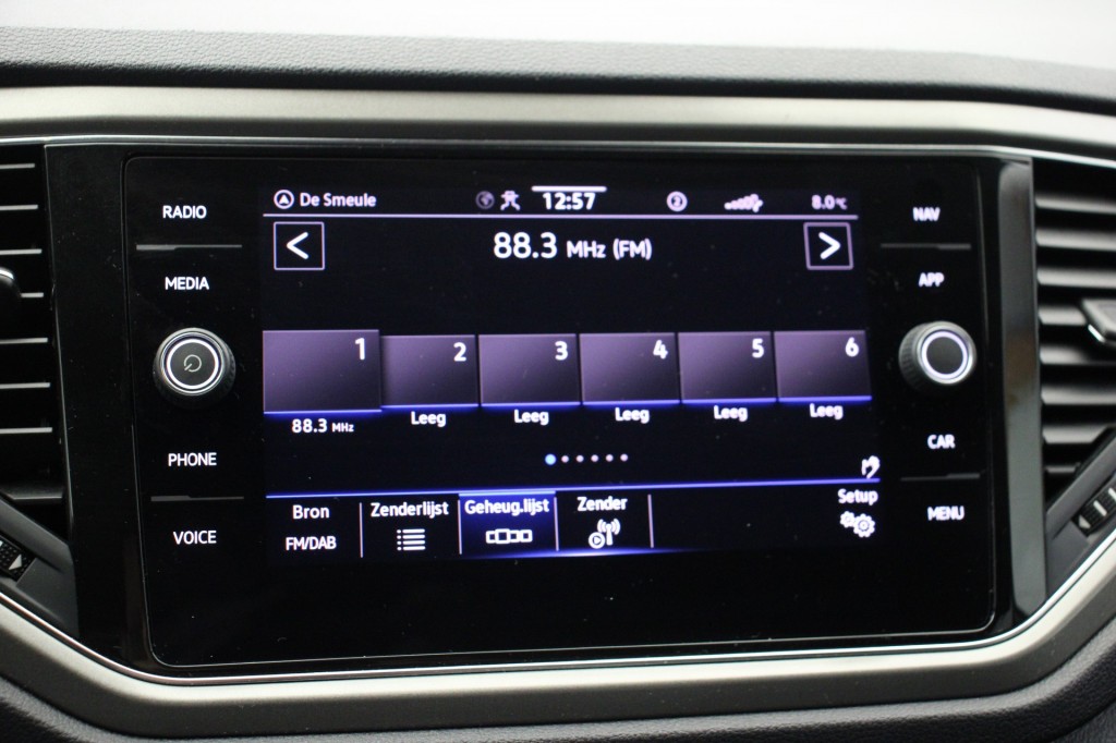 Volkswagen T-Roc (N230BL) met abonnement