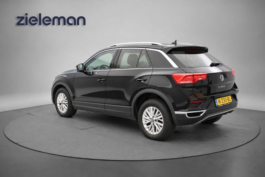 Volkswagen T-Roc (N230BL) met abonnement