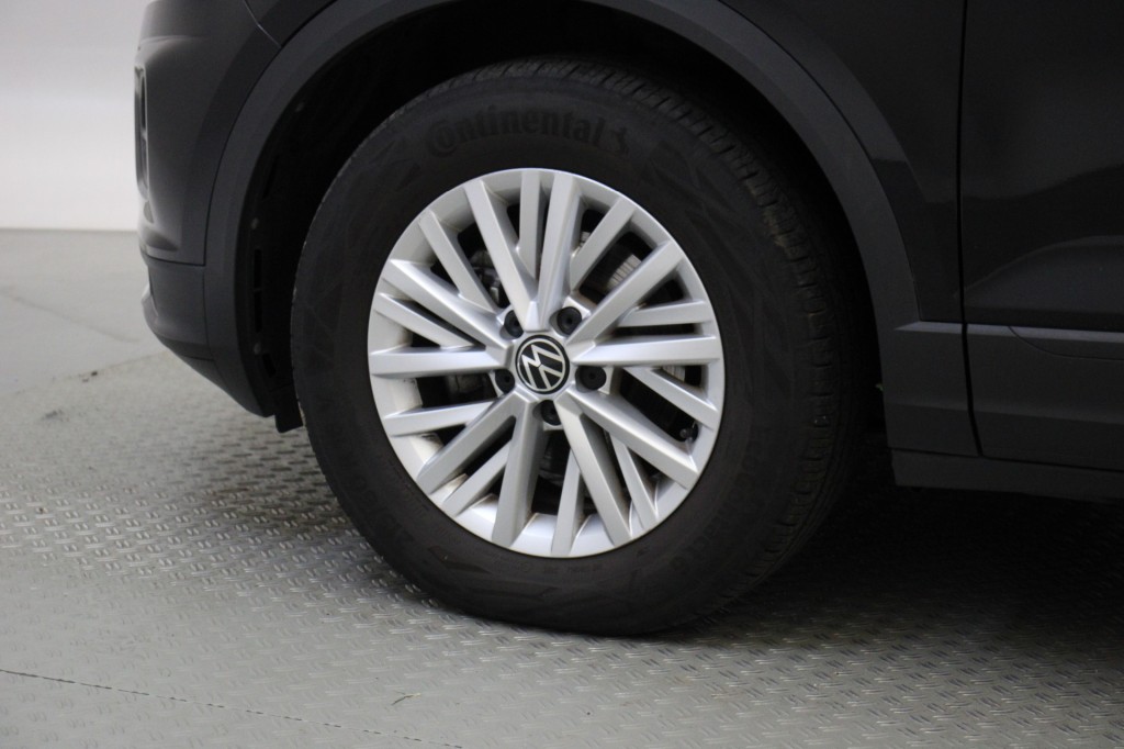Volkswagen T-Roc (N230BL) met abonnement