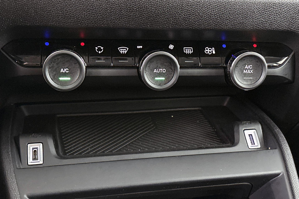 Citroën Ë-C4 (Z864GG) met abonnement
