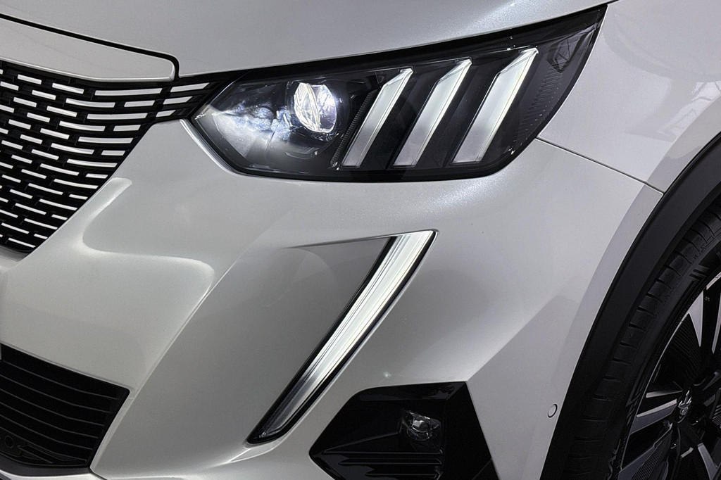 Peugeot e-2008 (N403GD) met abonnement