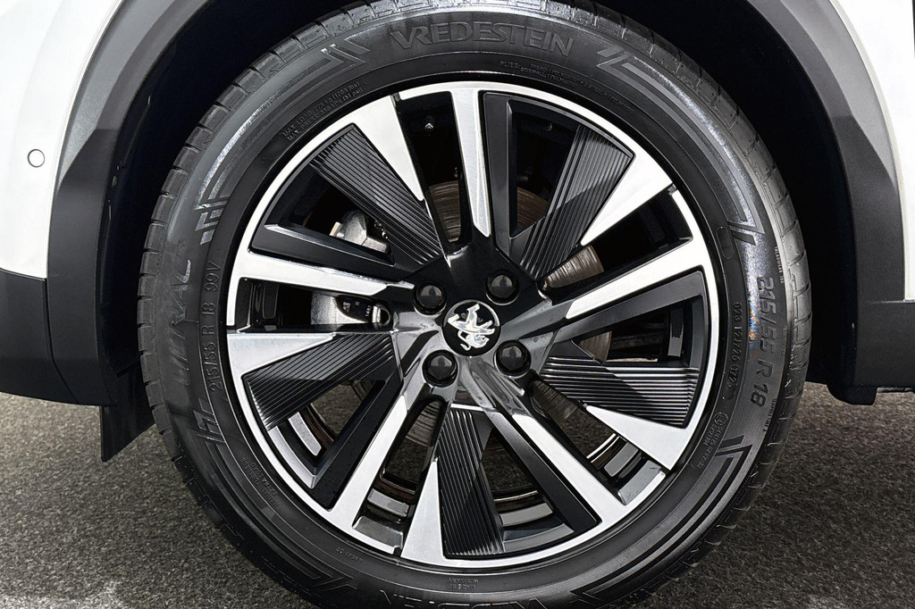 Peugeot e-2008 (N403GD) met abonnement