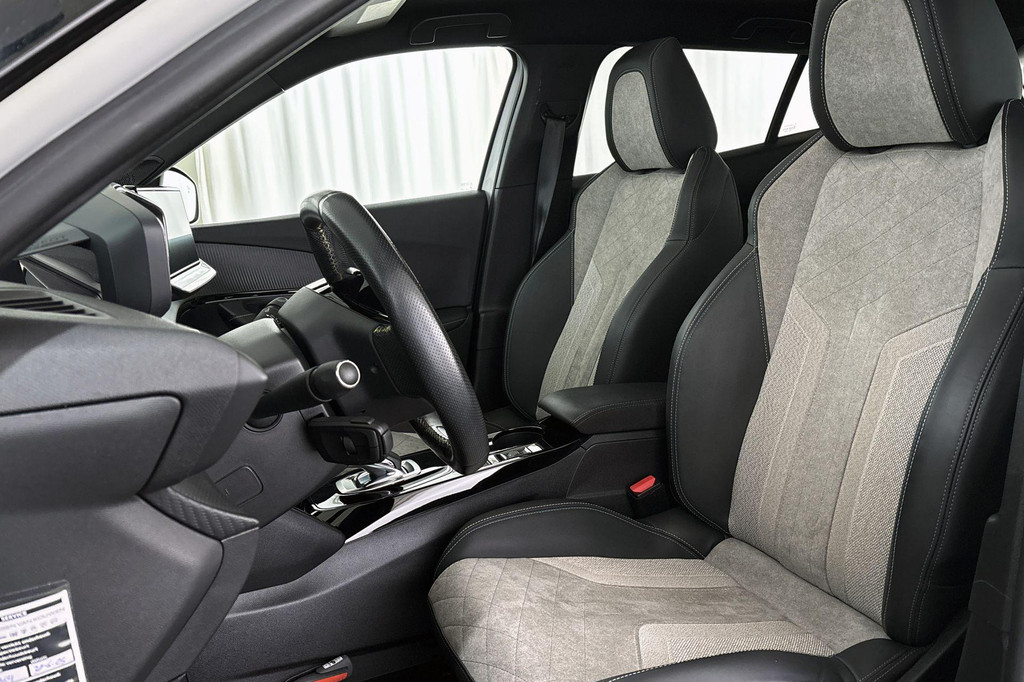 Peugeot e-2008 (N403GD) met abonnement