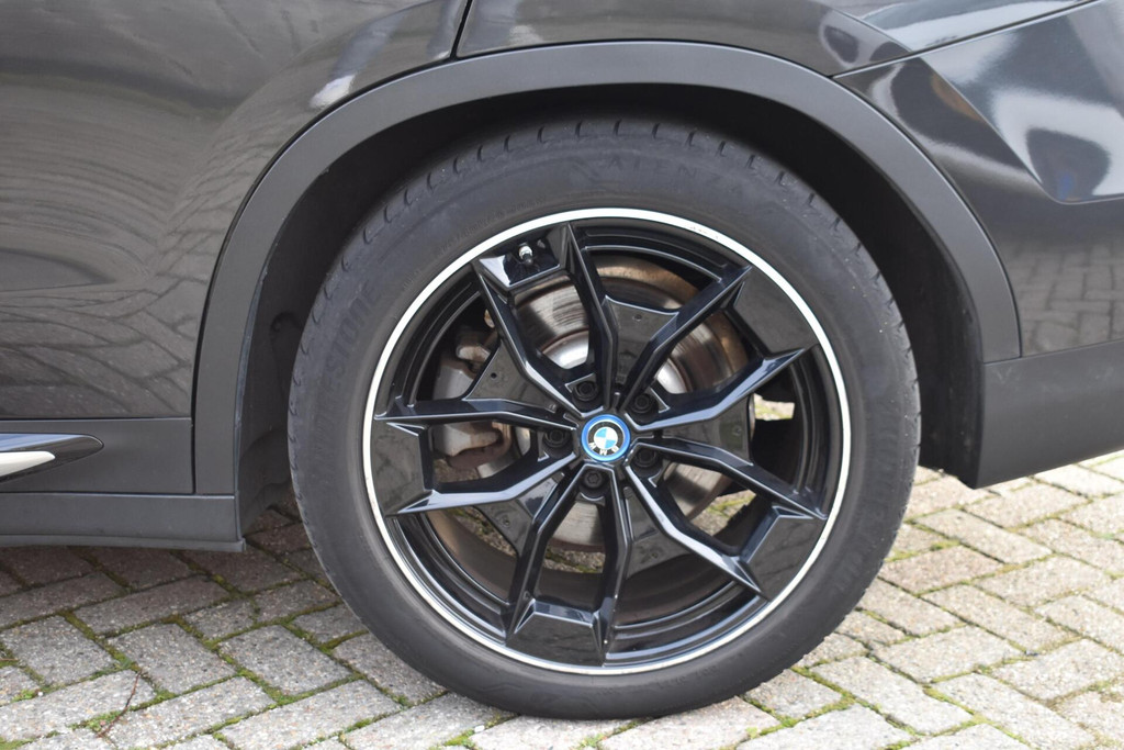 BMW iX3 (N874FG) met abonnement