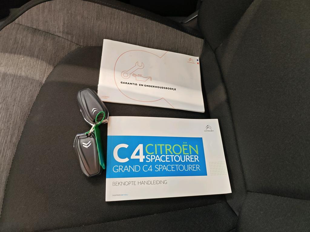 Citroën Grand C4 Spacetourer (R950KH) met abonnement