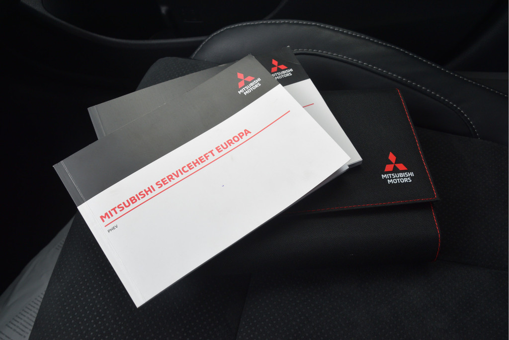 Mitsubishi Eclipse Cross (S467FF) met abonnement