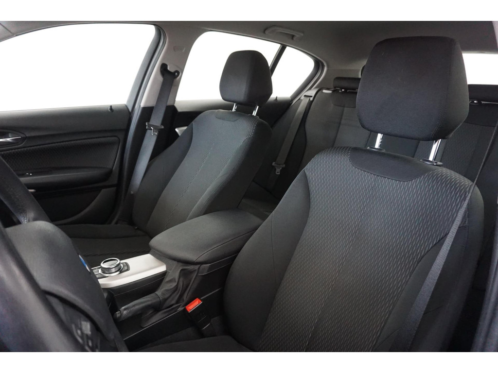 BMW 1-serie (P405RZ) met abonnement