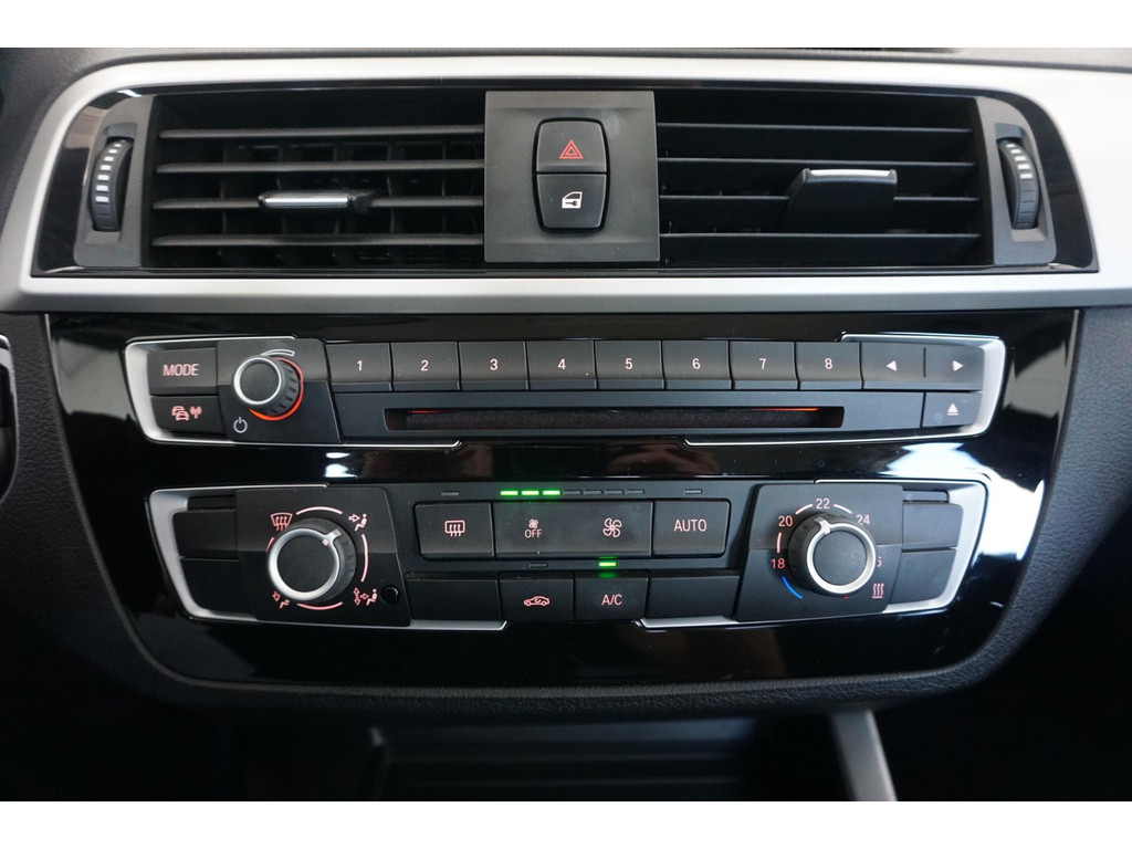 BMW 1-serie (P405RZ) met abonnement