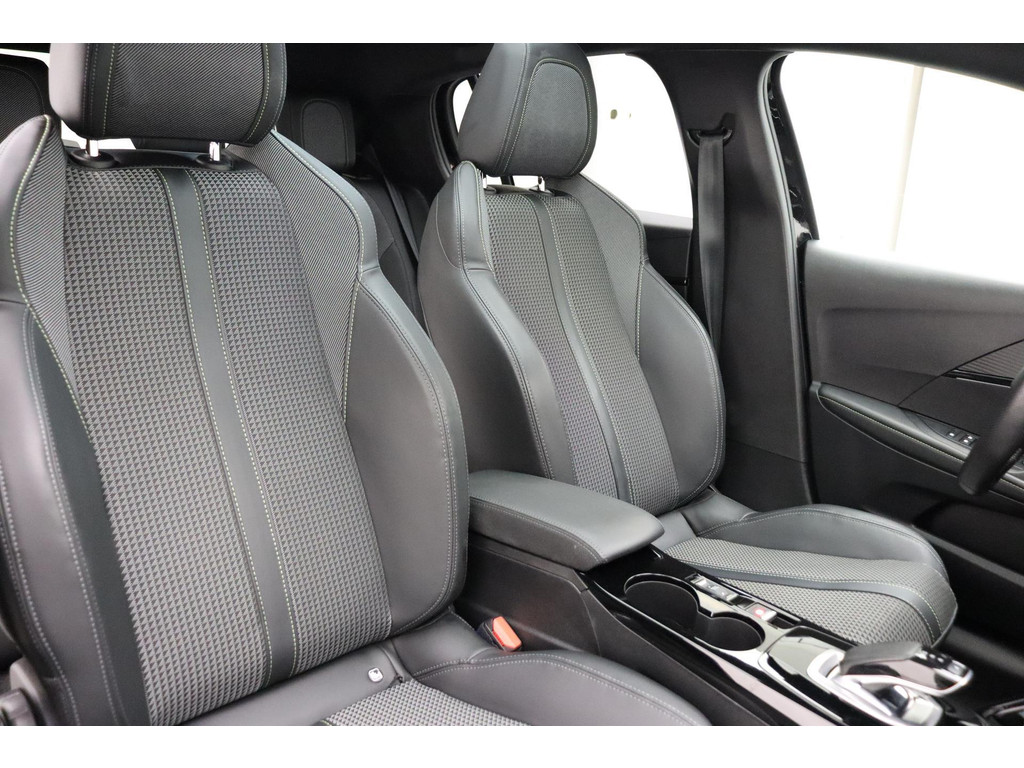 Peugeot e-208 (S228LG) met abonnement