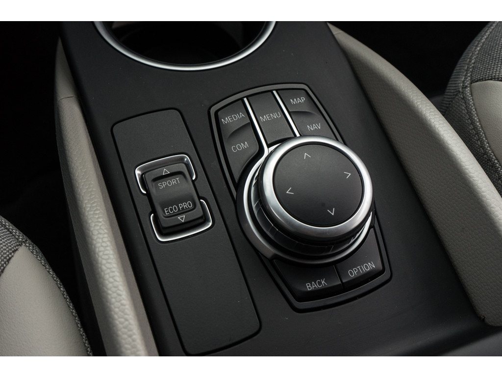 BMW i3 (XL752J) met abonnement