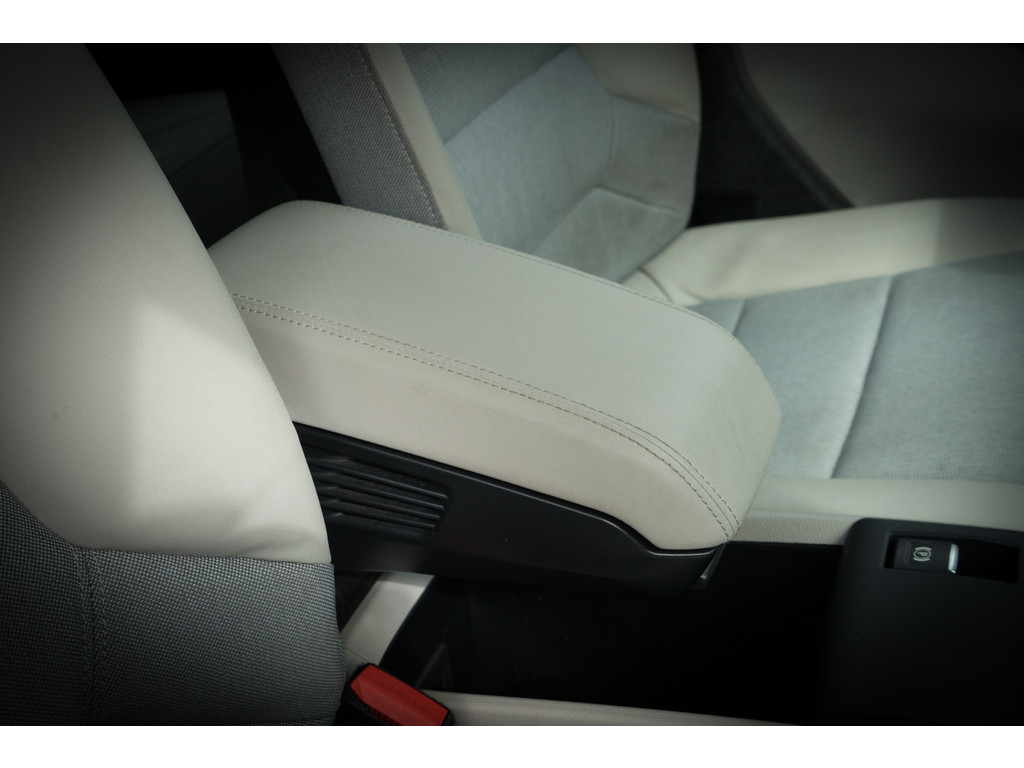 BMW i3 (XL752J) met abonnement