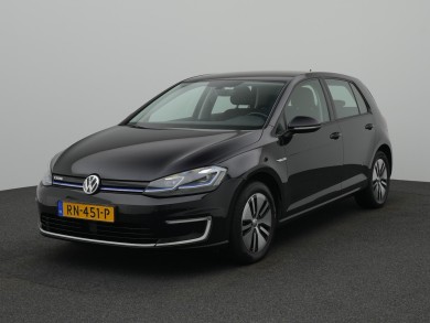 Volkswagen e-Golf (RN451P) met auto abonnement