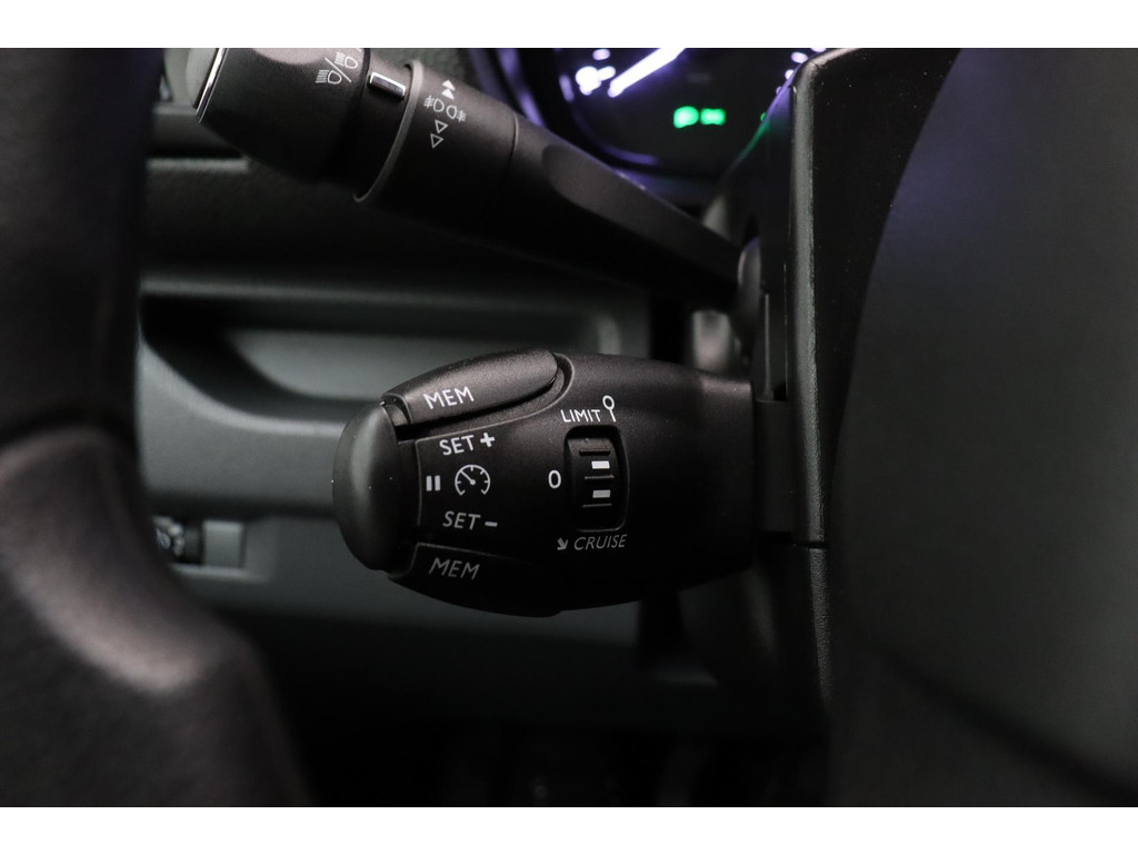 Opel Vivaro (VLH62H) met abonnement