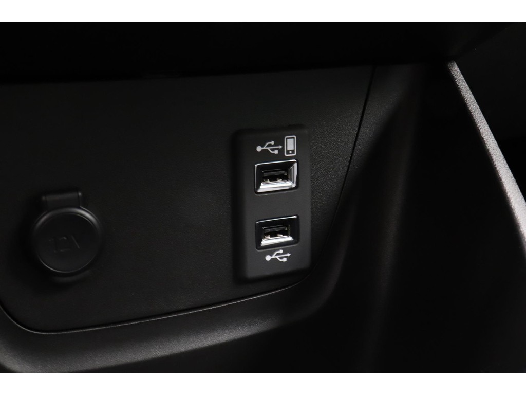 Opel Crossland (P146NX) met abonnement