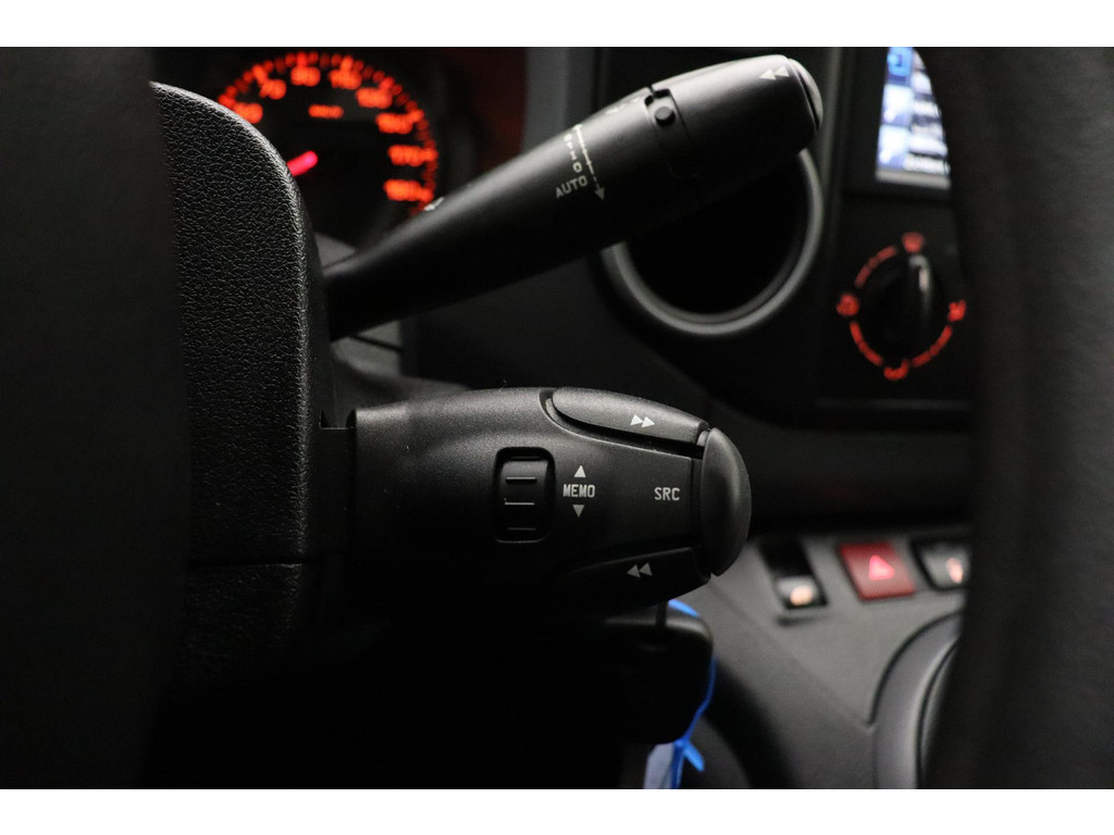Peugeot Partner (VX756V) met abonnement