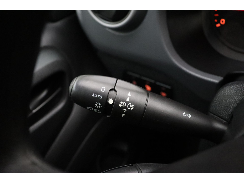 Peugeot Partner (VX756V) met abonnement