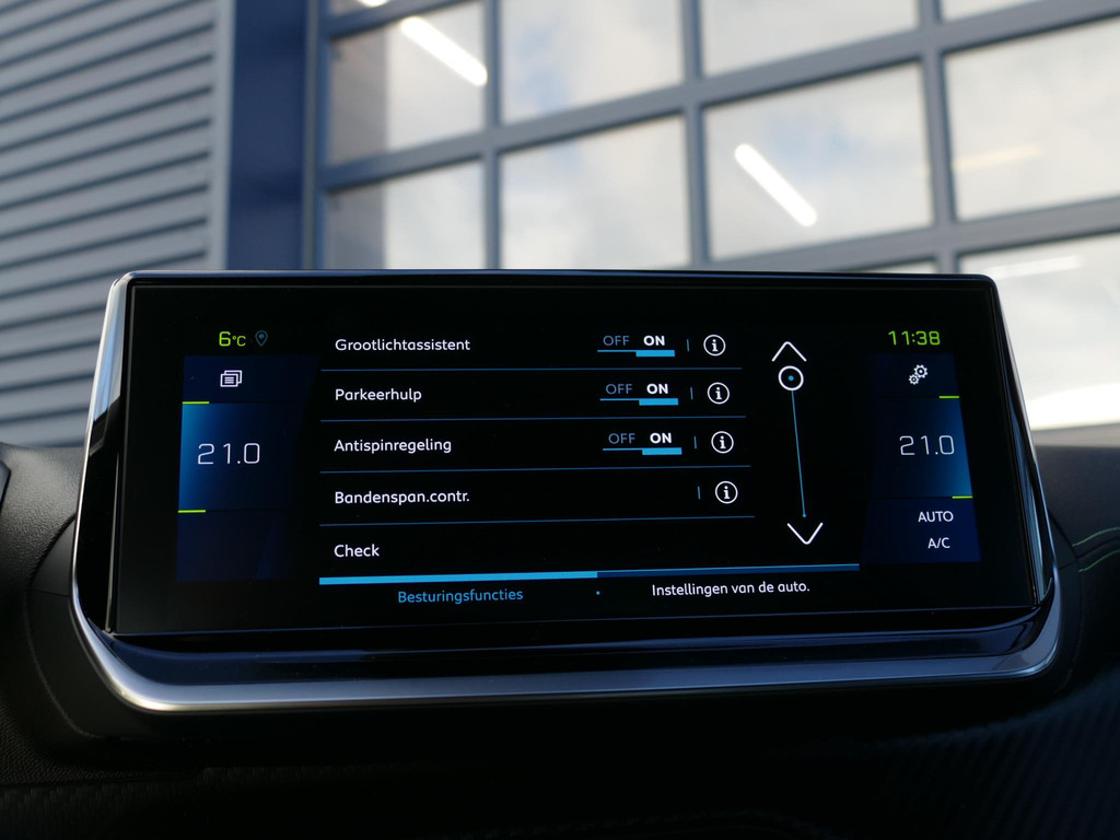 Peugeot e-208 (R380VZ) met abonnement