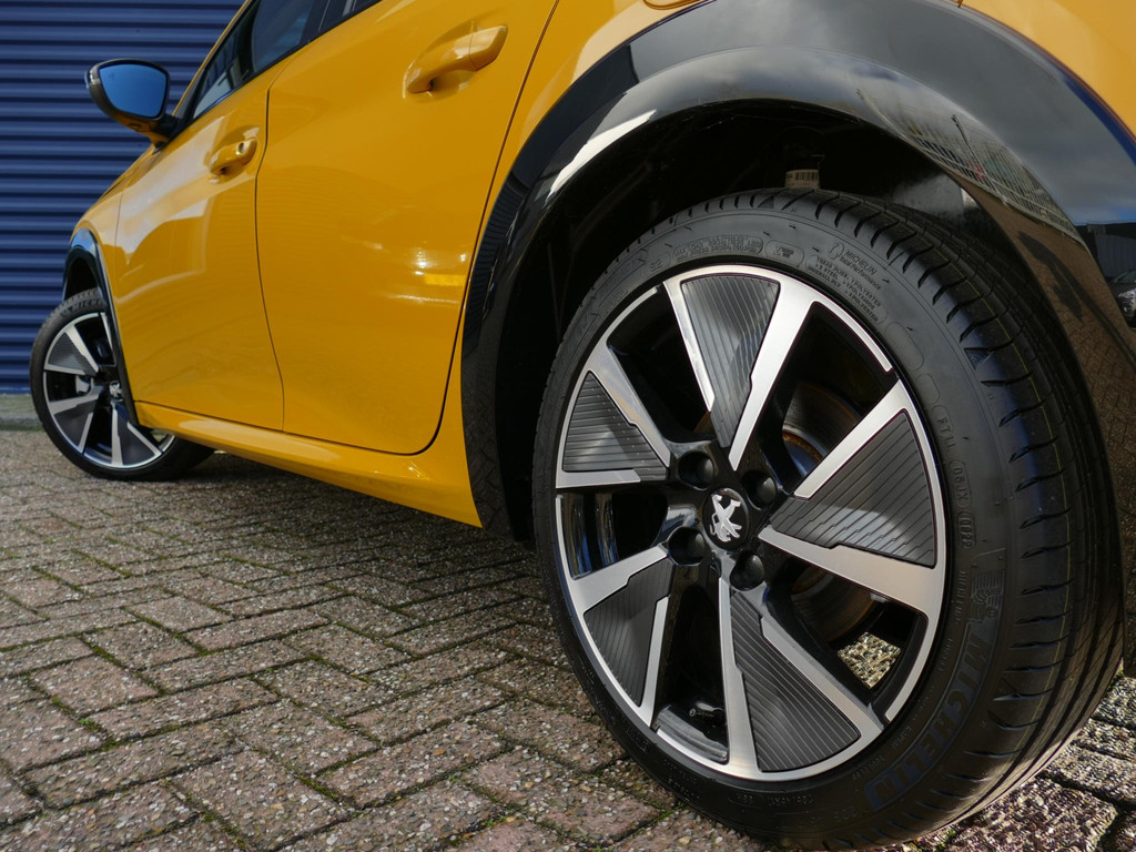 Peugeot e-208 (R380VZ) met abonnement